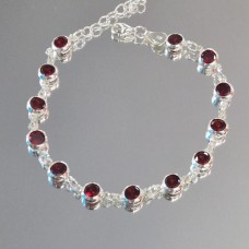 сребърна гривна с гранат